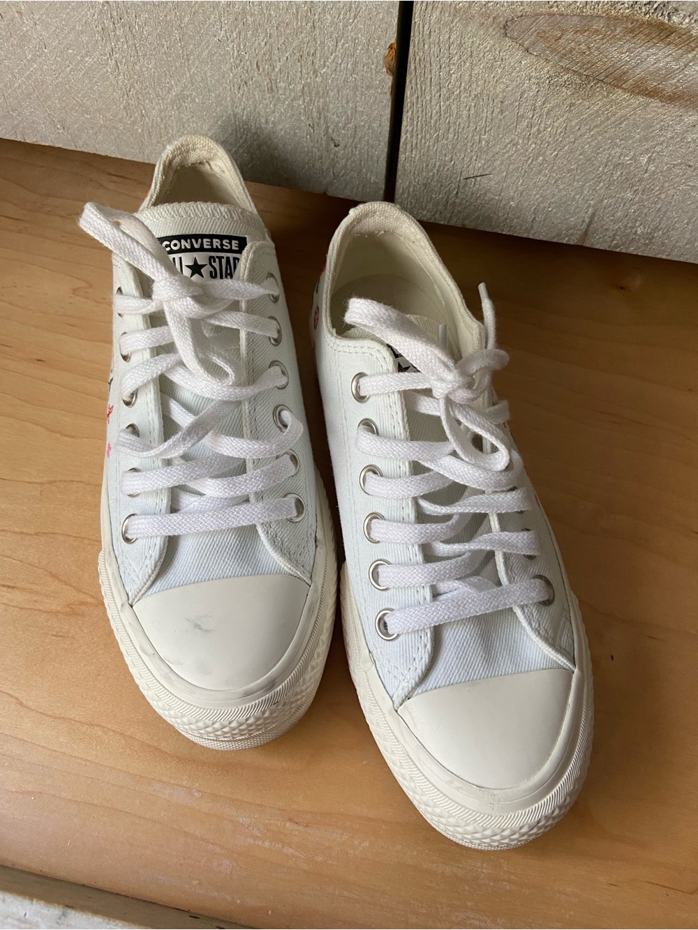 Converse Chuck Taylor Embroidery Platform Shoe